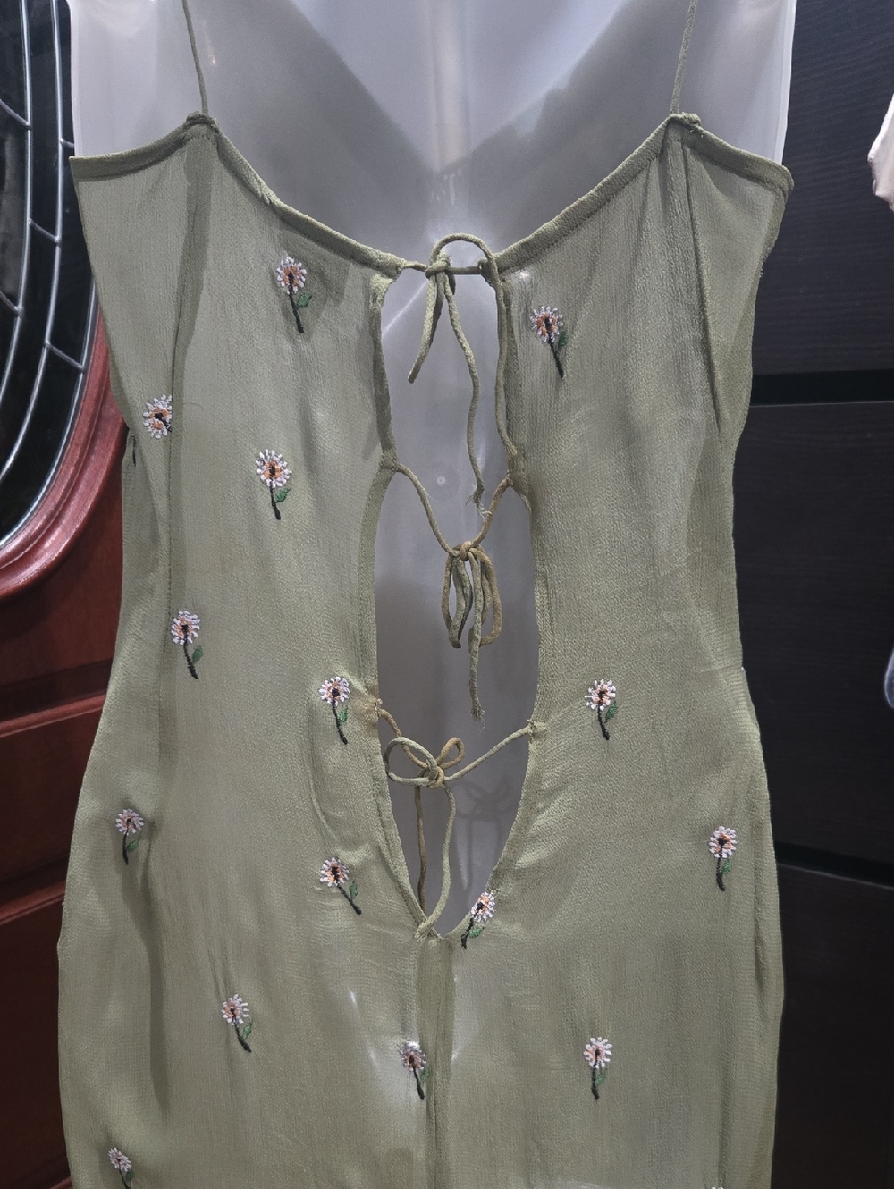Embroidered Olive Green Dress - Medium - Picture 4 of 9